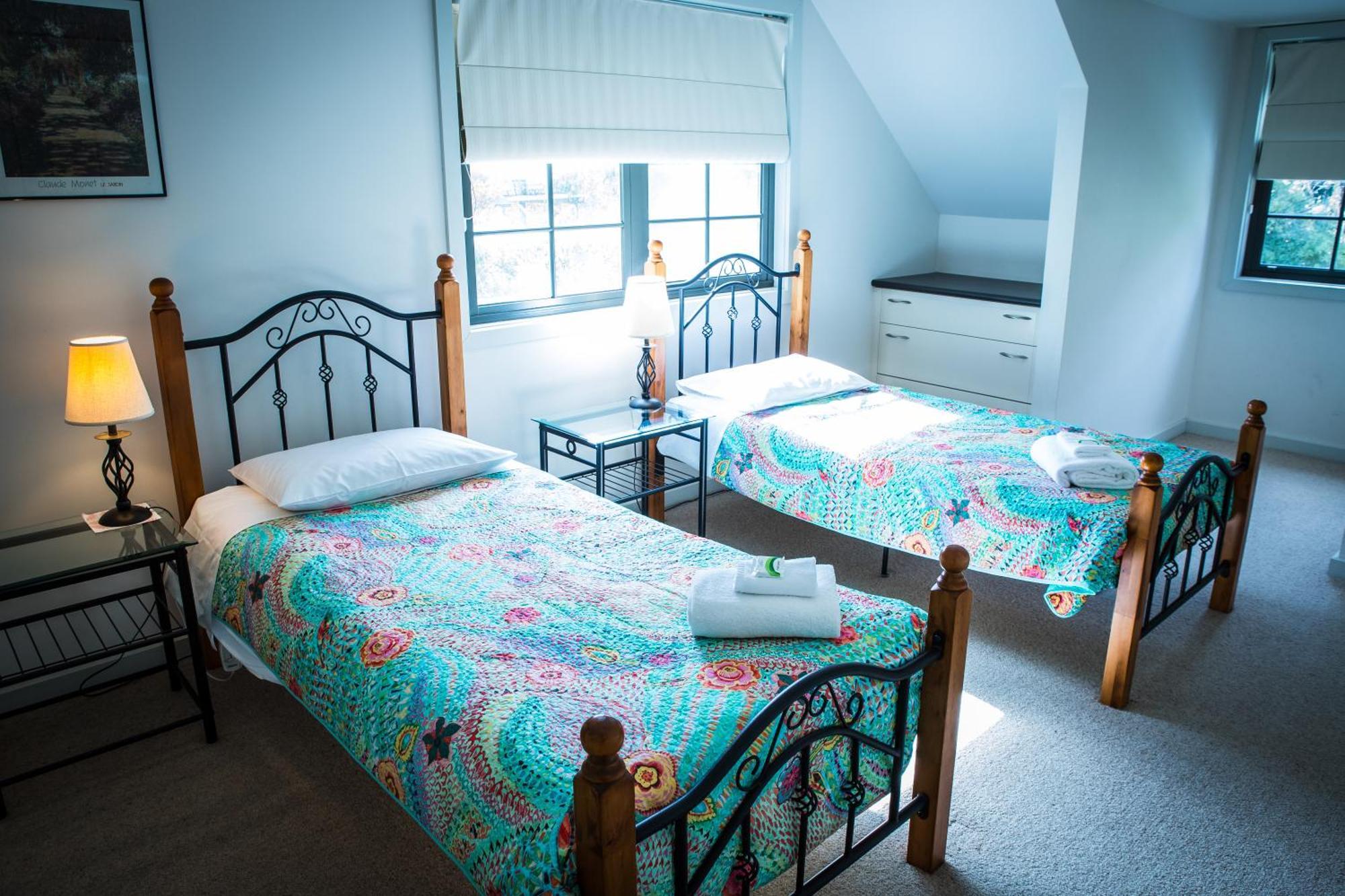 Whispering Pines Cottages Уентуърт Фолс Стая снимка